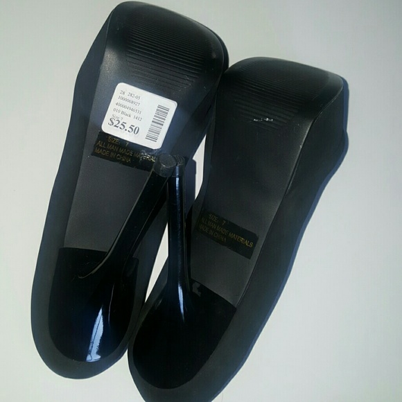 Heels - Picture 5 of 6